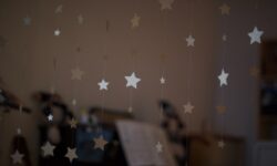 white and pink star print wall